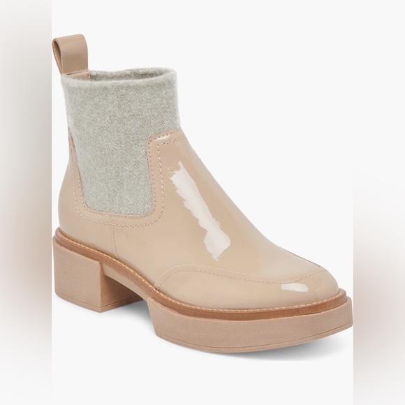 Dolce Vita Tan Ankle Boots With Cream Knit Cuff